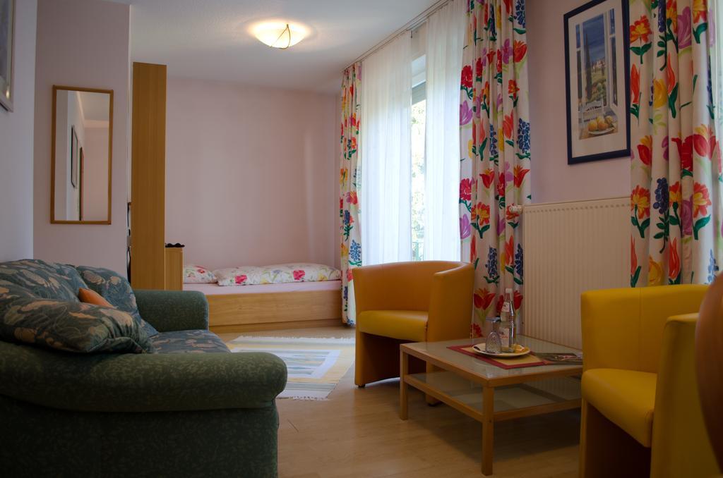 바트오어프 Haus Helvetia B&B 객실 사진